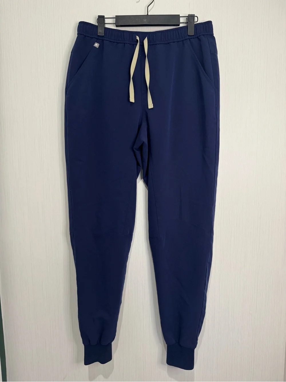 FIGS Tansen Jogger Scrub Pants. Navy. Blue. Medium. No flaws noted!